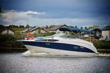 Bayliner 265 – Komfortowy cruiser | Silnik V8 | Gotowa do pływania