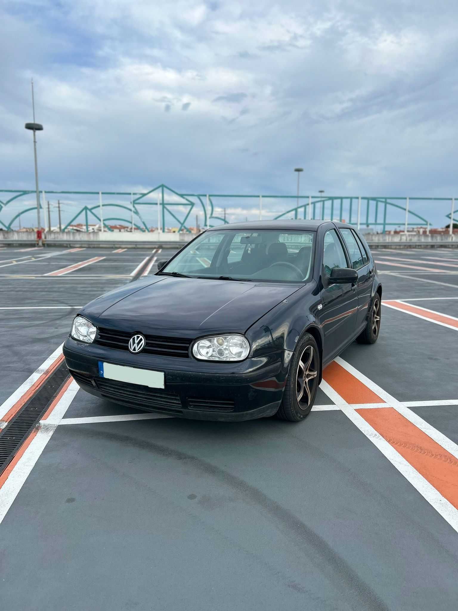VW Golf IV 1.6 SR Gasolina (1998) – Preto