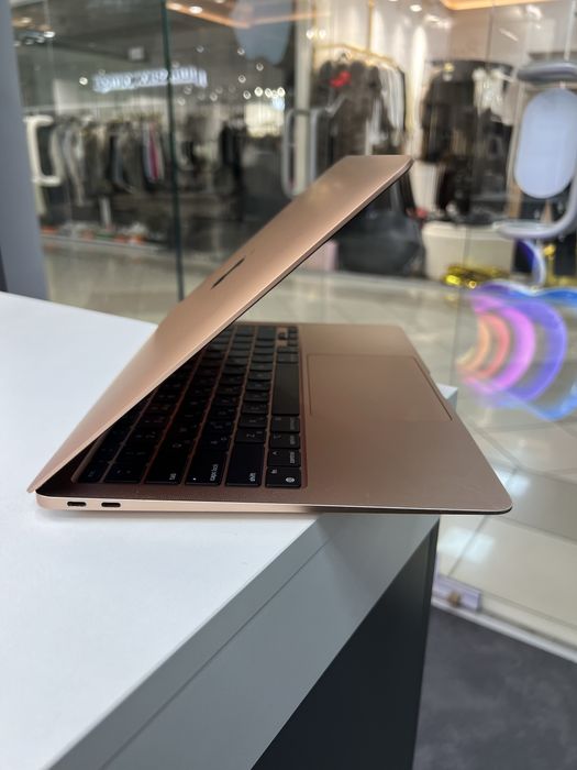 Ноутбук MacBook Air 13” 2020 М1 8ОЗУ 256GB SSD стан  9,5/10 #65786
