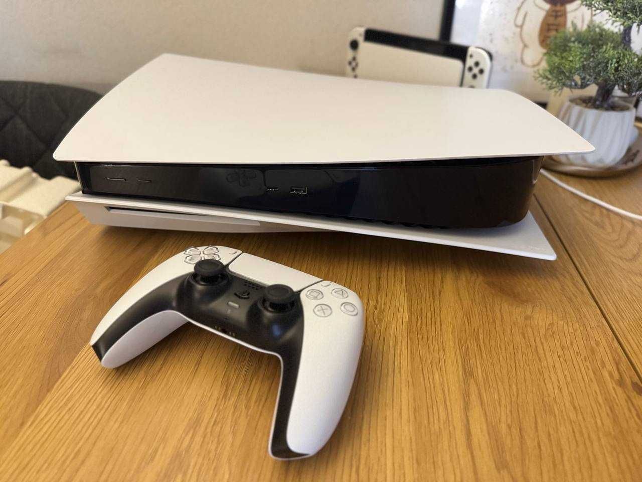 PlayStation 5 (Fat, Blu-Ray, 825GB)