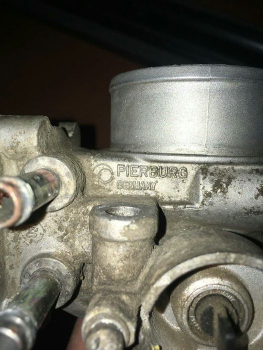 Дроссельная заслонка Toyota Corolla e120