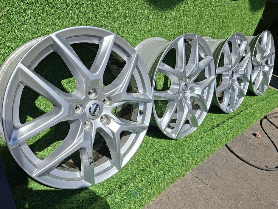[V2] ALUFELGI 18'' 5x108 OC 63,4 VOLVO XC40,XC60,XC90. Jak Nowe !