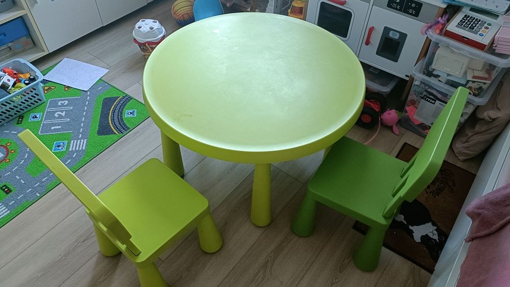 Krzesełko stolik mammut ikea