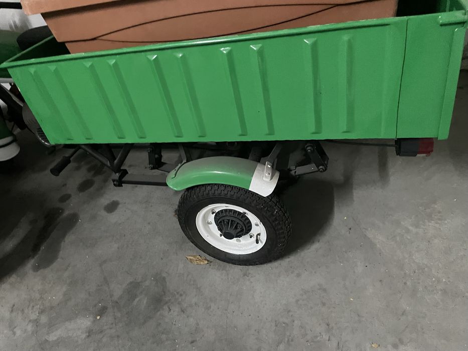 Dois Triciclos Famel Zundapp