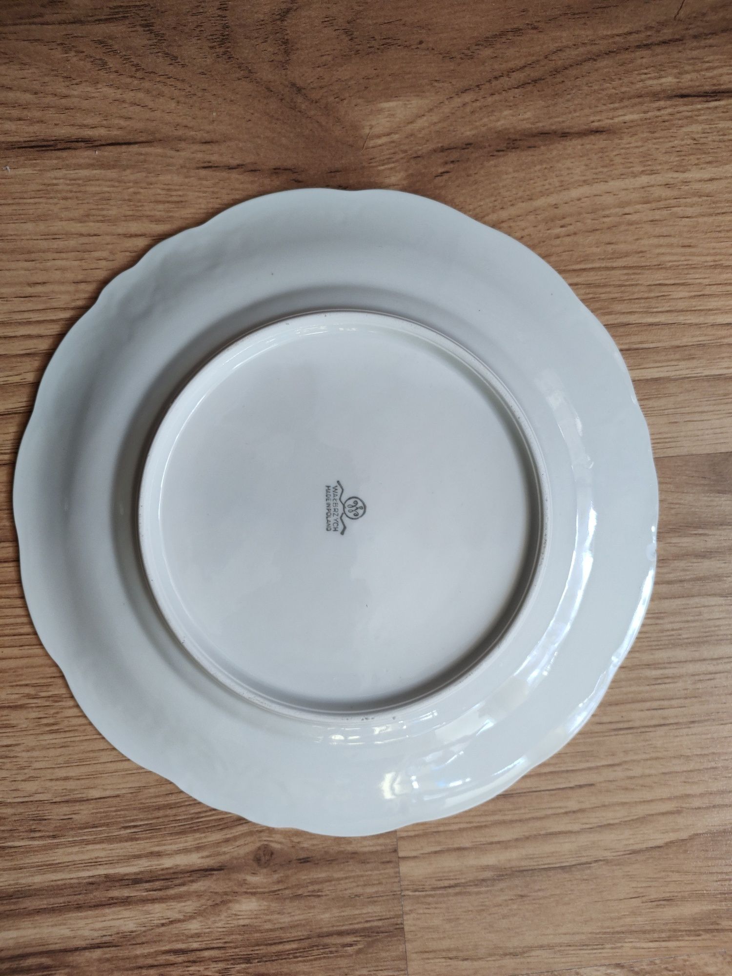 Wałbrzych talerz średni biały 24cm