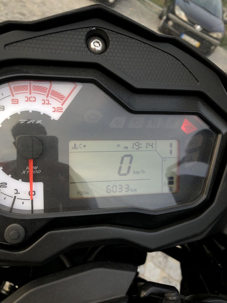 Benelli trk 502.