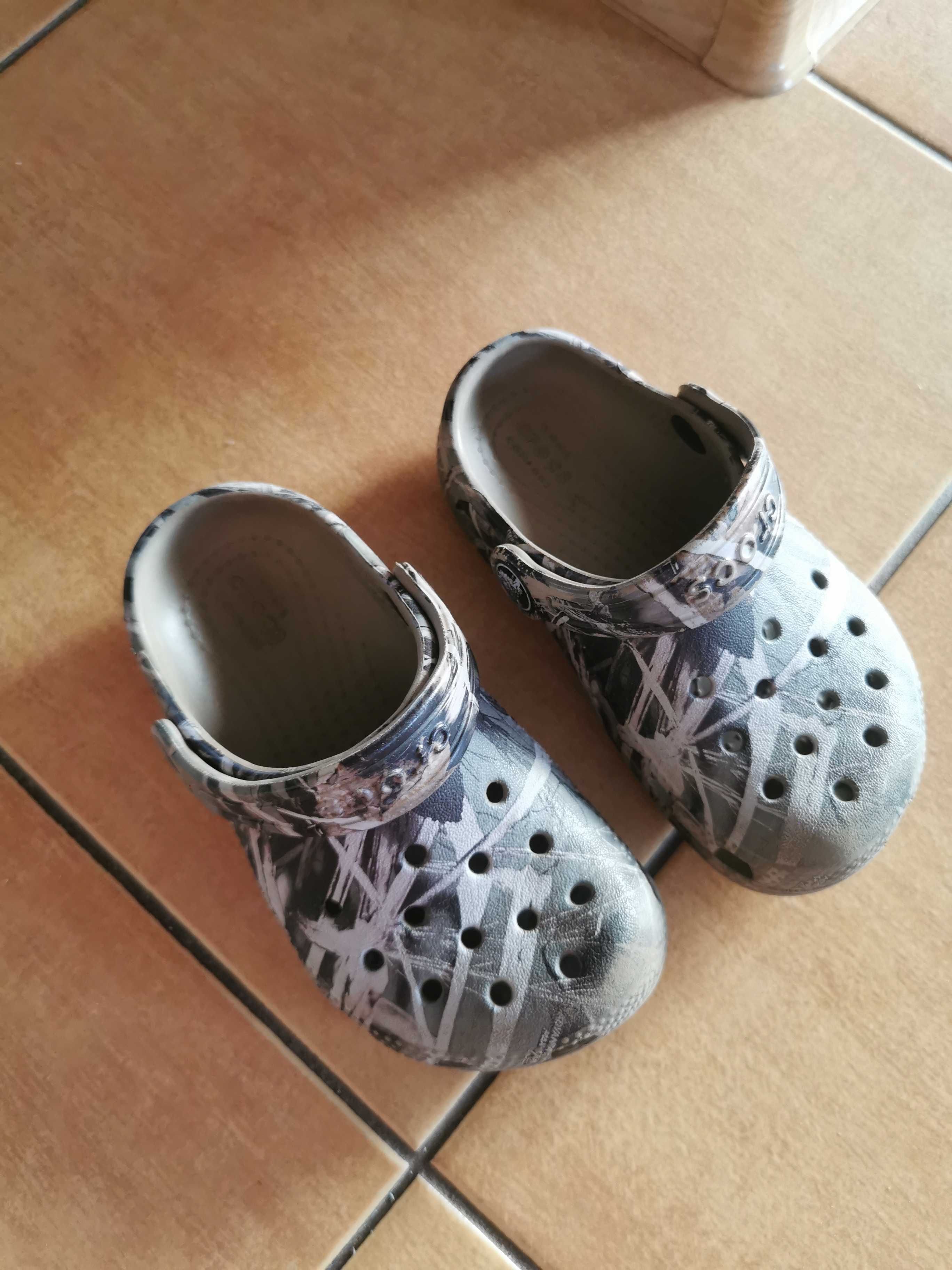 Buty chłopięce crocs rozmiar 8 około 22/23