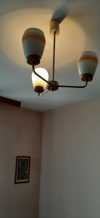 Żyrandol wczesny PRL