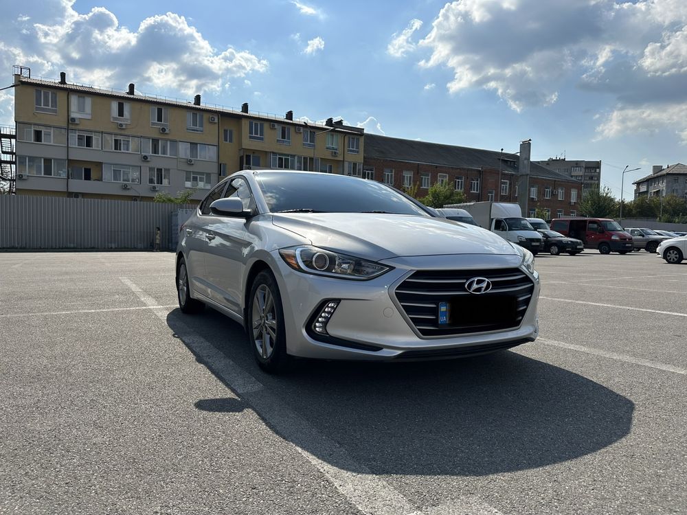 Hyundai Elantra SEL Plus