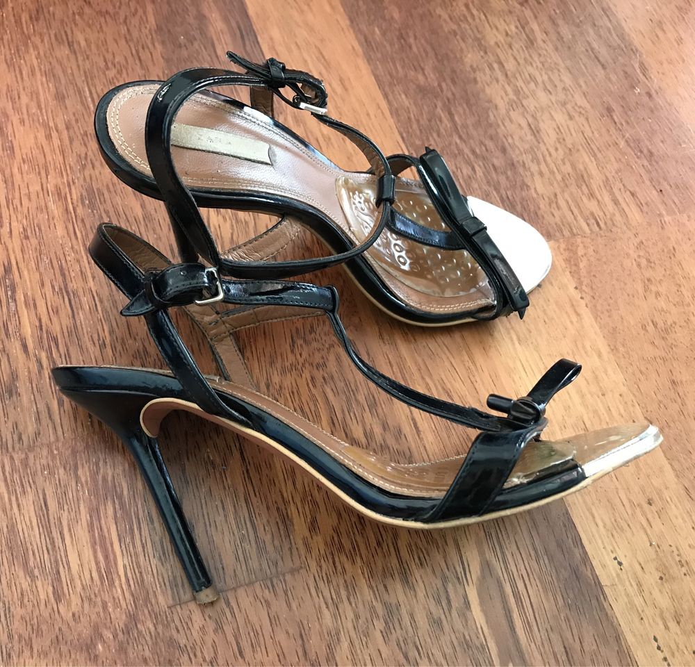 Piękne i eleganckie sandały na szpilce Zara. roz.38