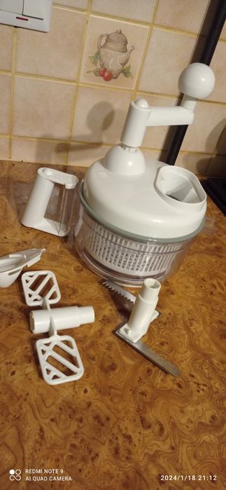Wielofunkcyjny robot kuchenny ręczny rozdrabniacz suszarka do sałaty