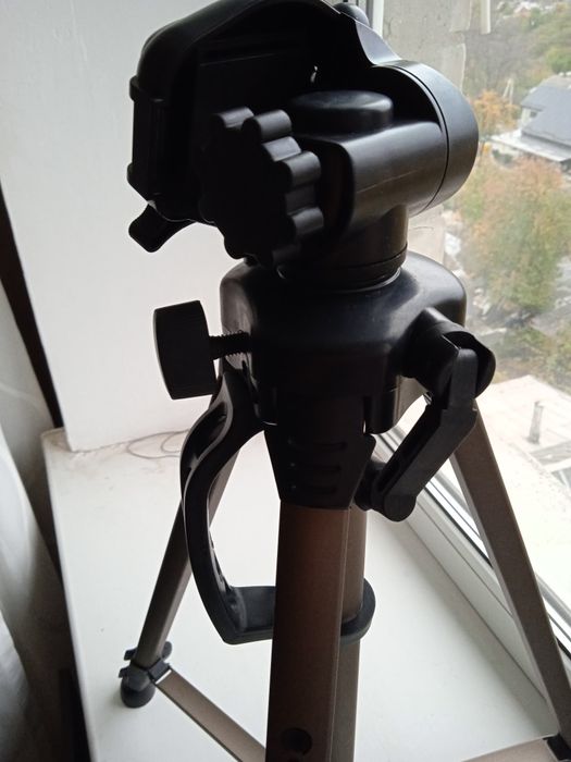 Аксессуары для фото и видеотехники.Штатив напольный.Рюкзак для фото