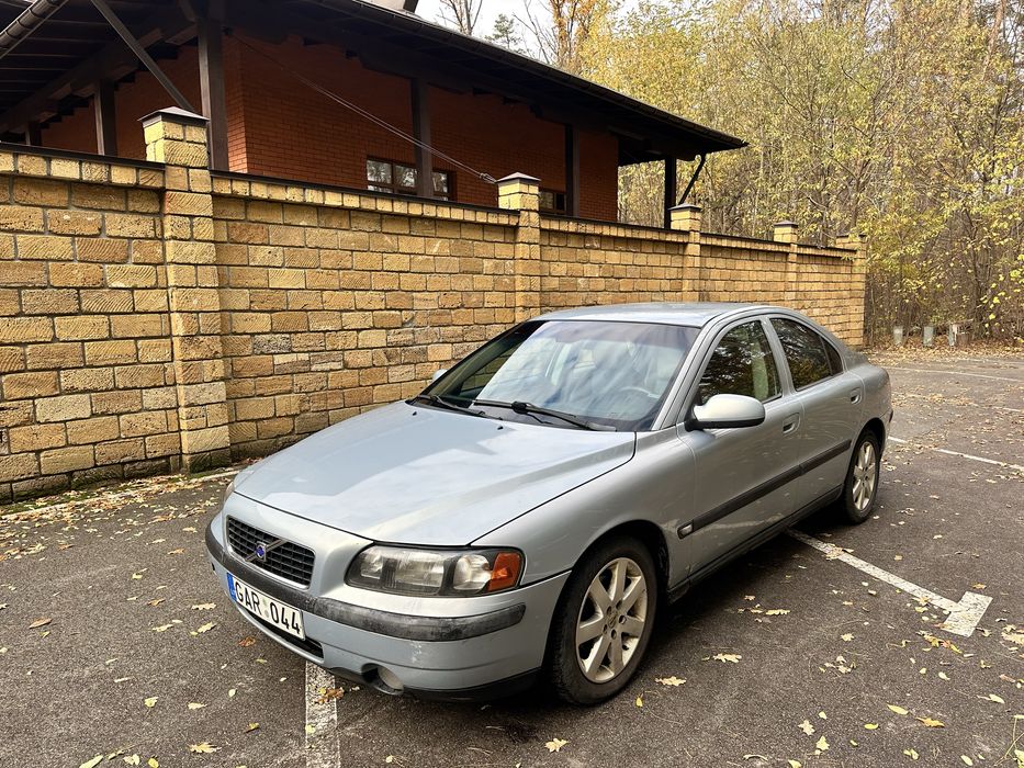 Volvo S60 2.4 дизель в Києві