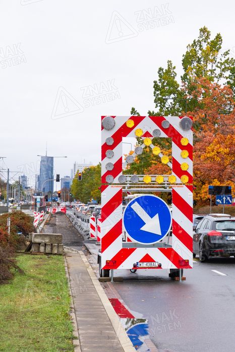 Znaki drogowe bariery zapory przyczepa WYNAJEM znaków przyczepy U26