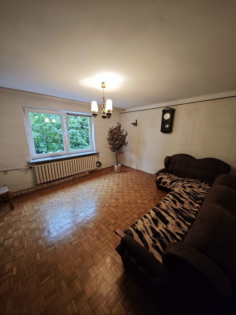 Solidny dom 140 M2 w doskonałej lokalizacji