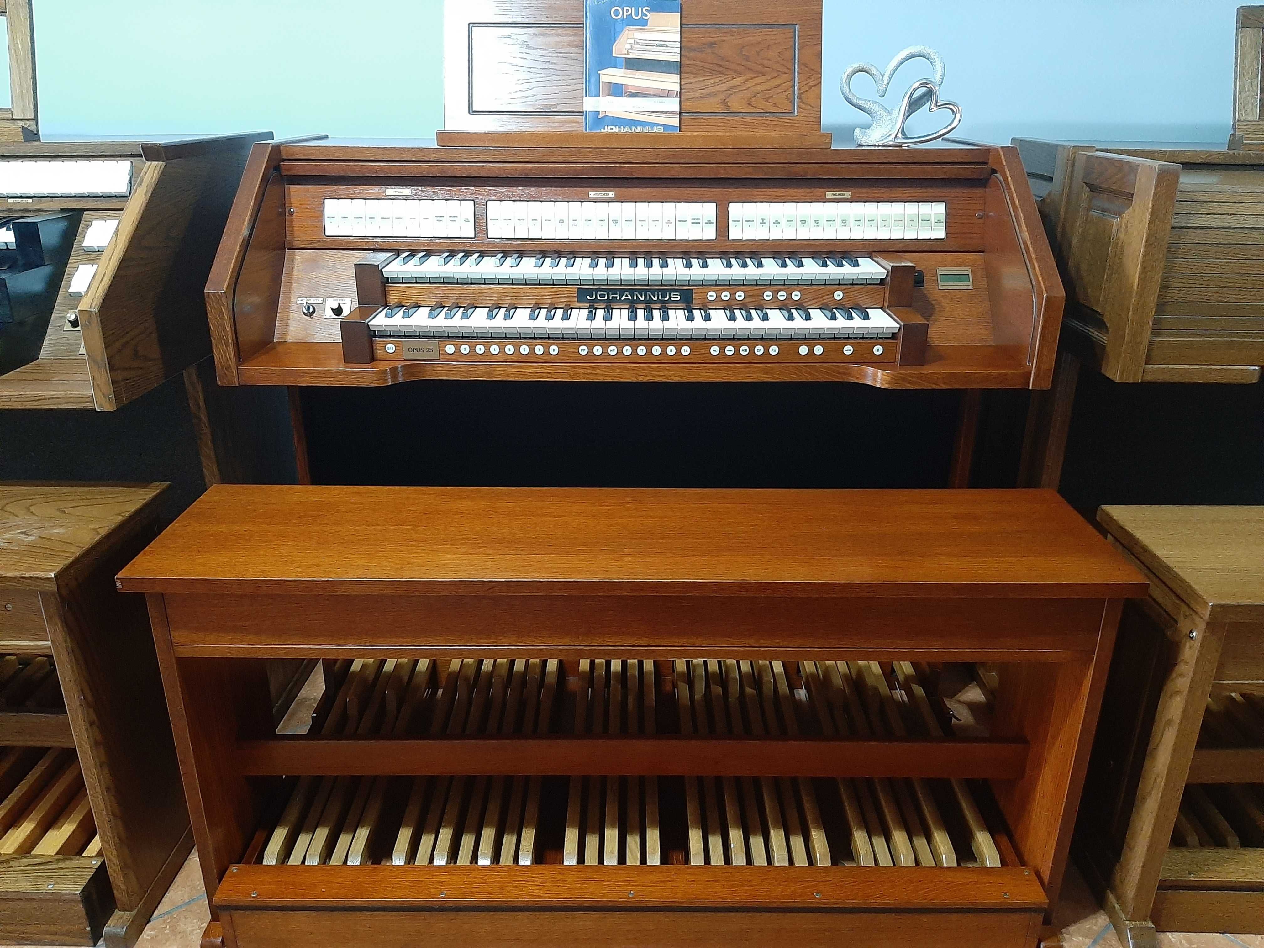 Cyfrowe organy kościelne Johannus Opus 25 klasy premium stan jak nowe