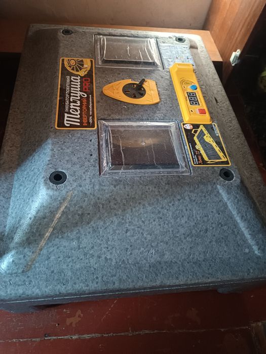 Інкубатор автоматичний  Теплуша PRO 220/50 ТАВ, Новинка, бе