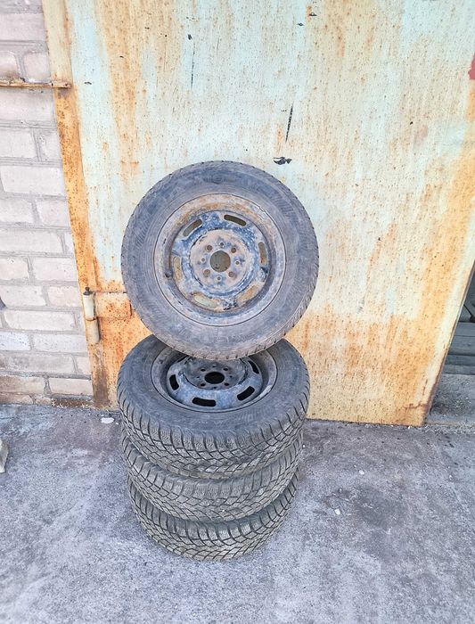 Зимняя резина на дисках Nokian 175\70 r13 4x98 б\у
