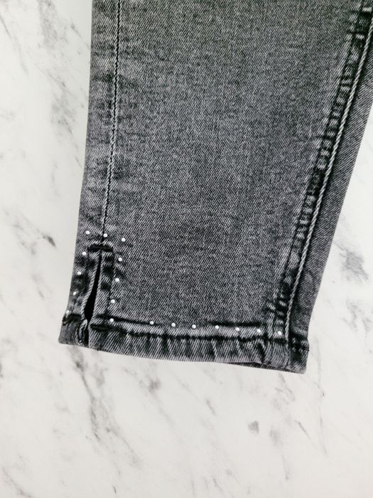 Spodnie jeansy 36 S slim fit z dżetami perły