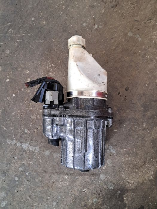 Насос егур mercedes A, Mazda 3 5, Citroen C4, Ford Focus 2