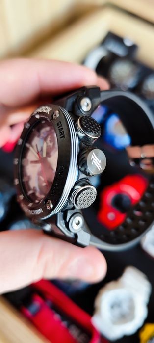 Casio G-shock GWR-B1000HJ