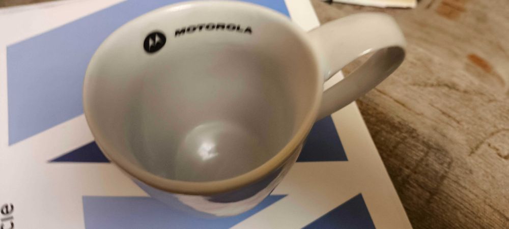 Kubek porcelanowy sygnowany Motorola helomoto