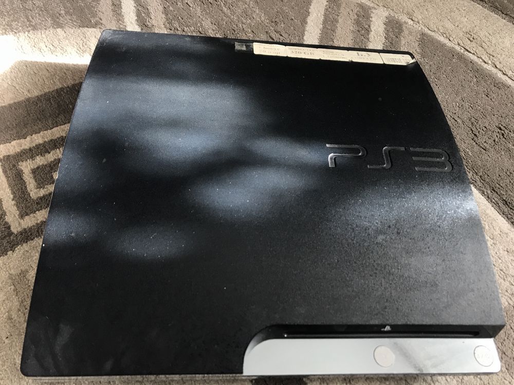 PlayStation 3 320gb +20 ігор (2джойстика)