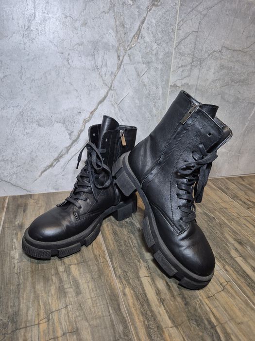 Шкіряні черевики 39 жіночі