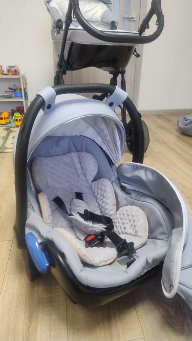 Коляска, візок дитячий