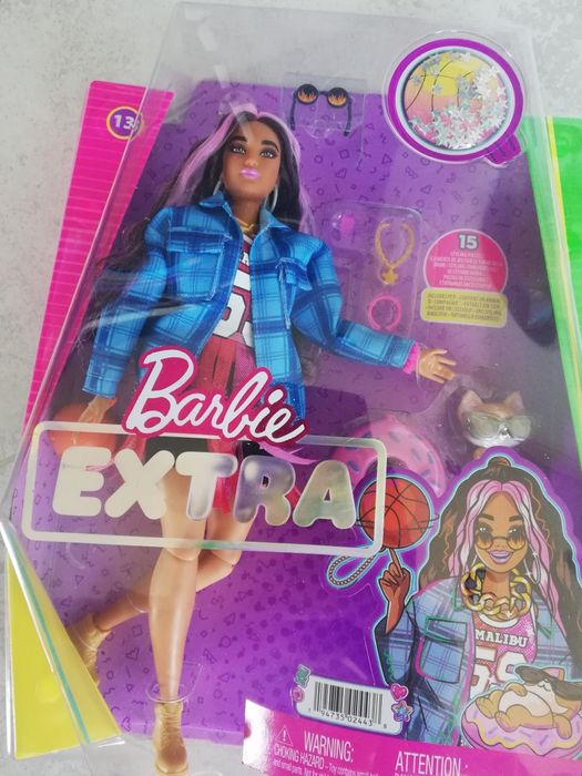Barbie extra 13.