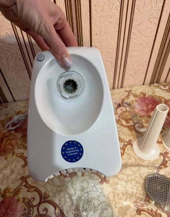 Мясорубка ZMM5801P ZOSIA