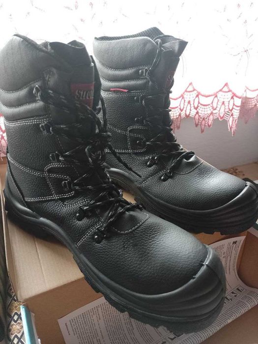 Взуття для роботи