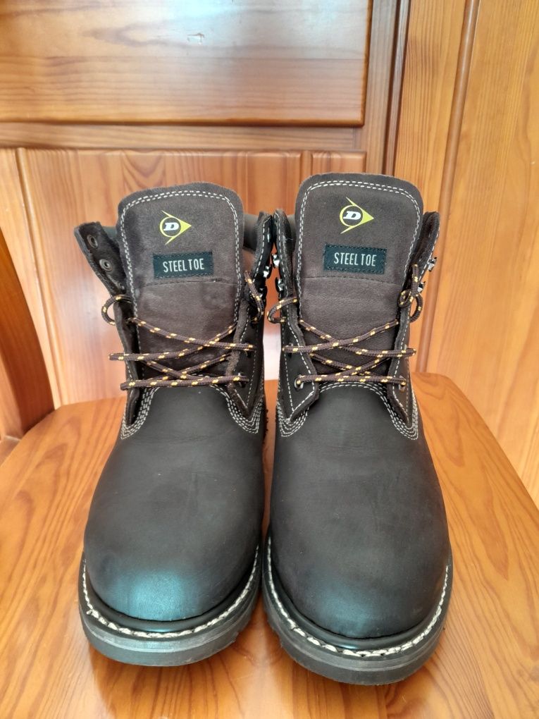 Dunlop safety steel toe número 44