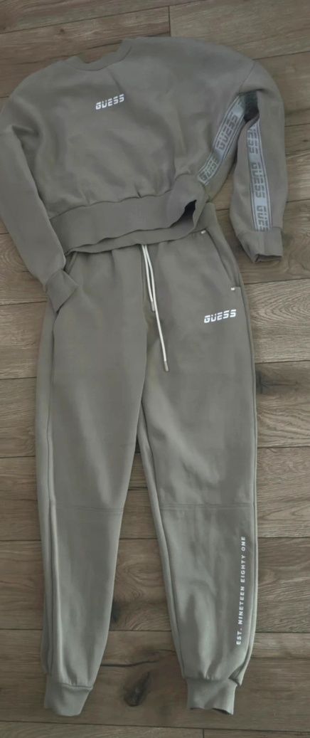 Dres Guess oryginalny