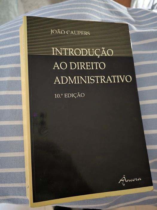 Introdução ao direito administrativo - João Caupers