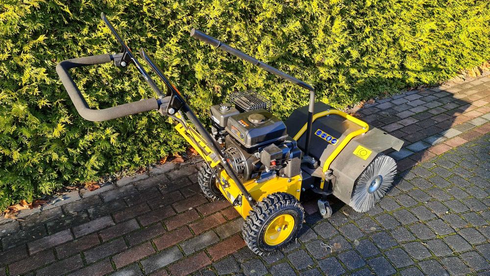 TEXAS Zamiatarka-odśnieżarka spalinowa 70cm HANDY-SWEEP 710TGE