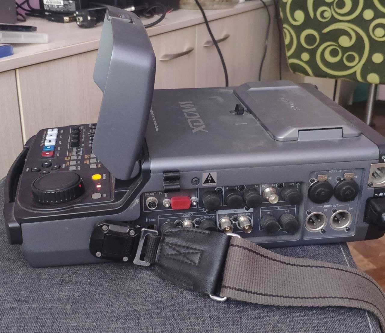 Відеорекодер PDW-R1 Sony XDCAМ Professional Disc Field Recorder Player