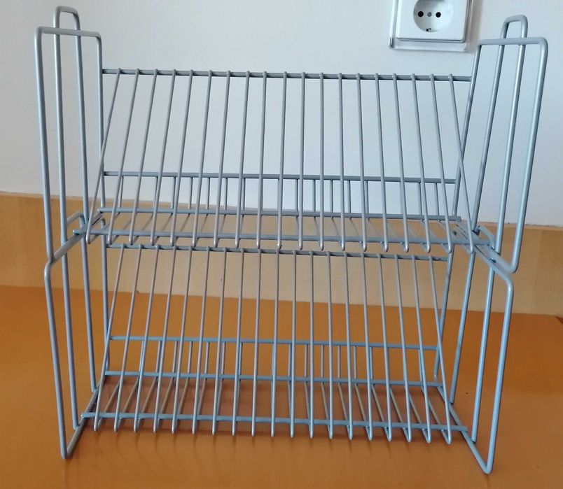 Suporte para CD`S. Tudo 30,00€