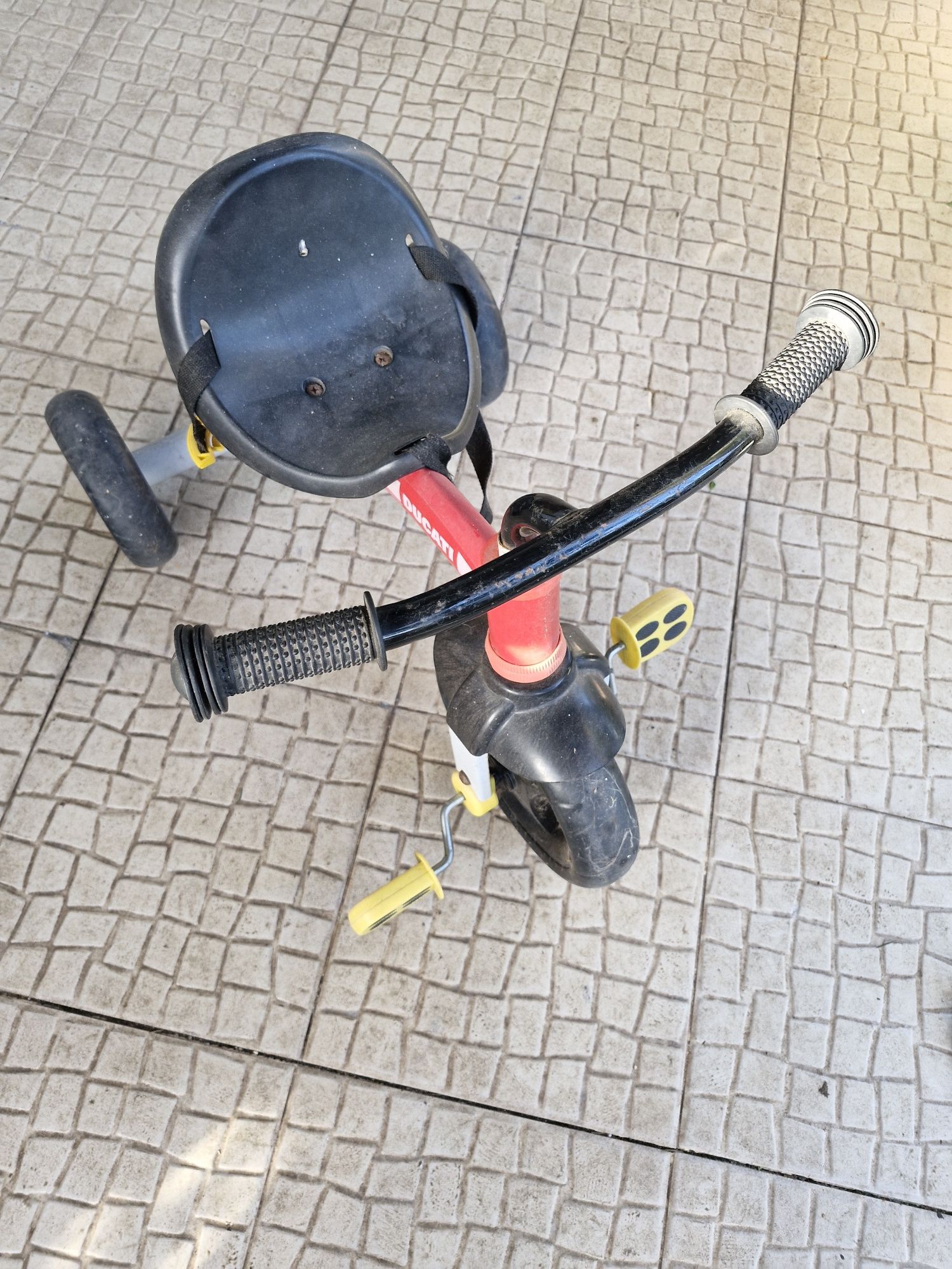 Triciclo Ducati Chicco