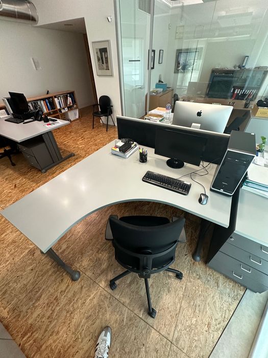 secretária escritório FARAM