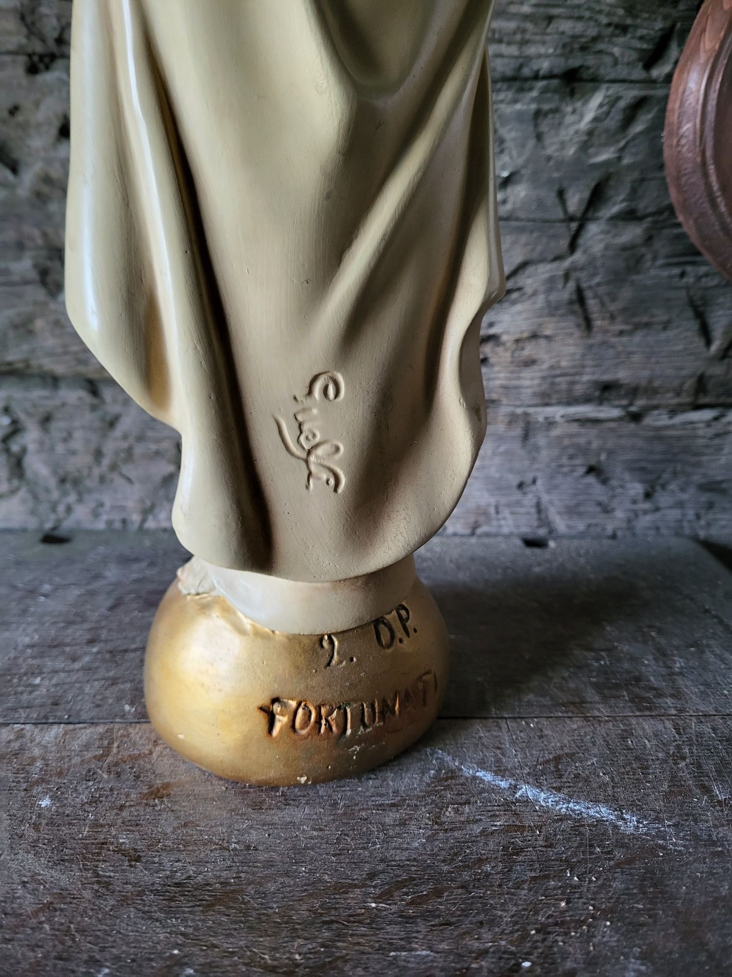 Sygnowana figura Pan Jezus Najświętsze Serce