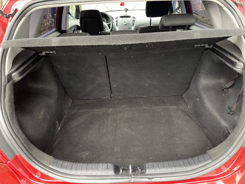 Продам своє авто Кіа сееd 2010