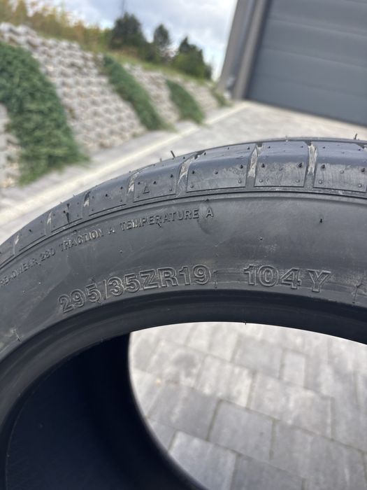 Opony GripMax 295/35 ZR19