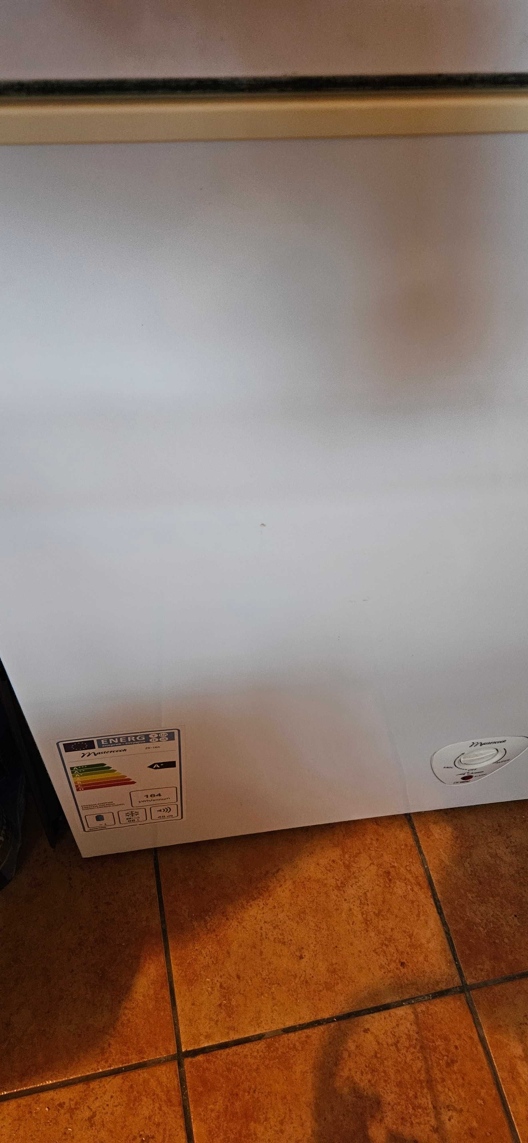Zamrażarka skrzyniowa jak na zdjęciu Mastercook