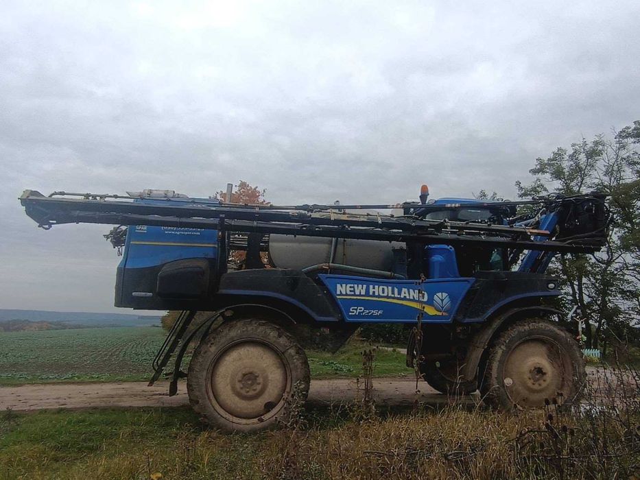 оприскувач самохідний New Holland SP275F