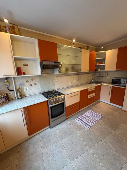 Здам 3 кім. Георгія Гонгадзе просп. (Радянської України), 7