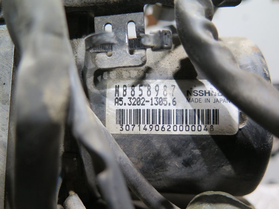 MODULO BOMBA ABS MITSUBISHI GALANT  REF: MB858987