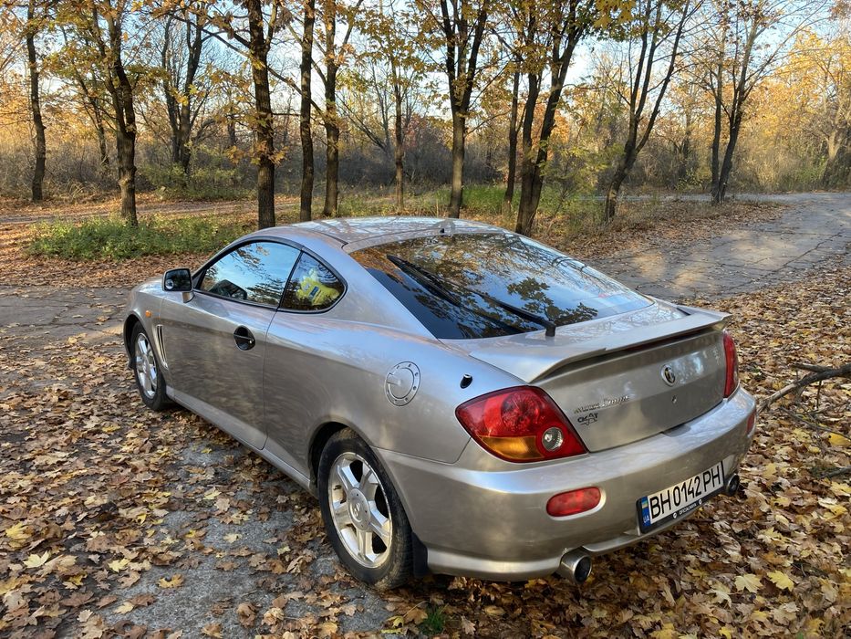 Hyundai coupe tiburon
