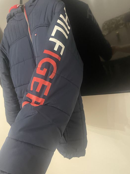 Куртка від Тommy Hilfiger