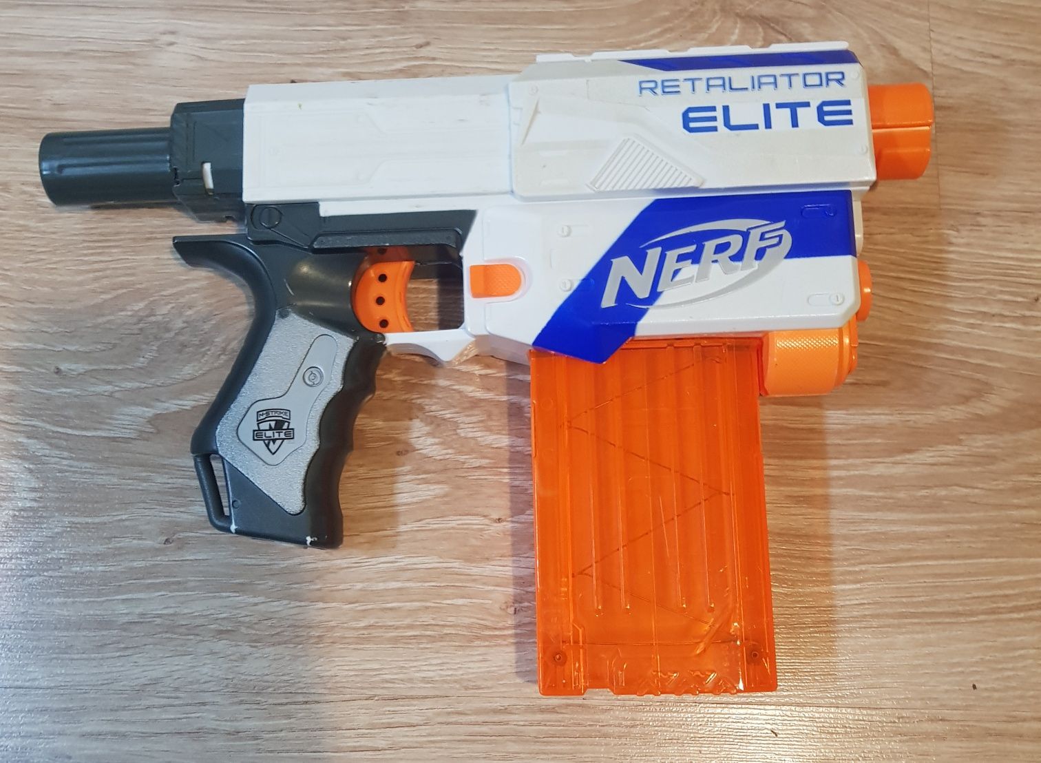 Nerf Elite Retaliator + 10 strzałek gratis